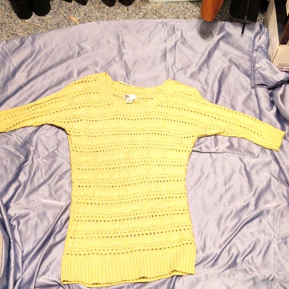 Sparkly lime green 1/2 sleeve sweater